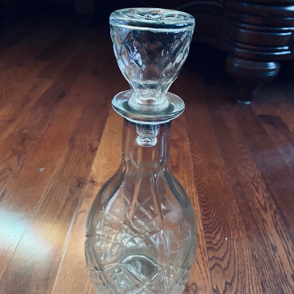 1967 London winery decanter - Picture 1 of 3